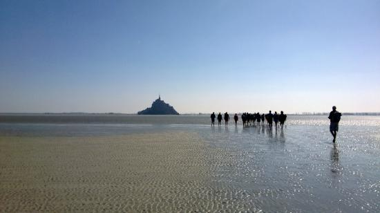 De baai van Mont Saint Michel oversteken