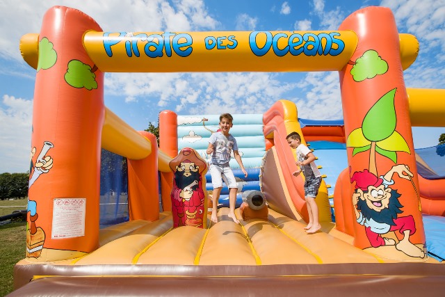jeux gonflables enfants