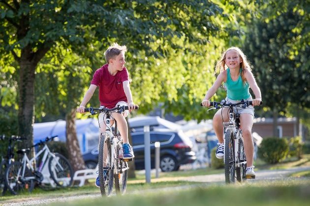 location de vélo adulte enfant remorques granville