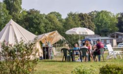 Premium pitch with camping facilities on the Normandy coast