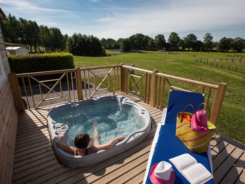 Mobil home avec Spa dans le parc d’un château en Normandie