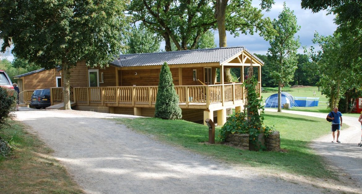 VIP Chalet : Family campsite with Waterpark, Kairon beach - chalet vip