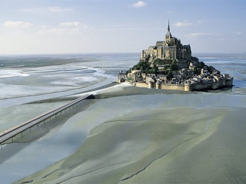 Spend May Bank holiday or a week-end in the Mont-Saint-Michel Bay