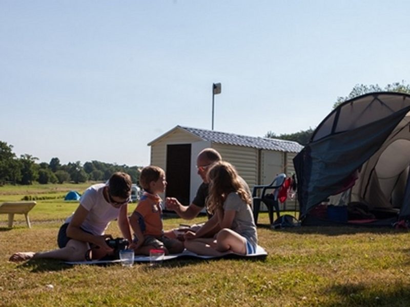 Campingplatz Premium bei der Küste von Normandie.