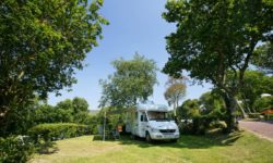 Comfort pitch: Camping with tent, caravan or motorhome in quiet