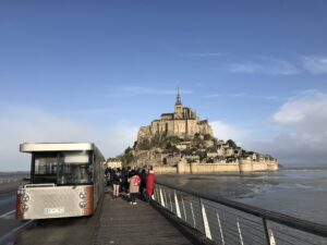 Le Mont Saint Michel proche du camping Château de Lez-Eaux